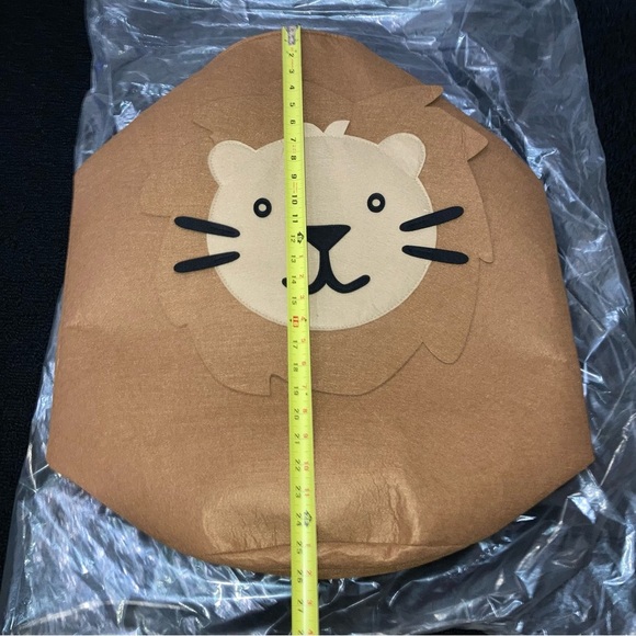 Lion storage - Picture 4 of 10